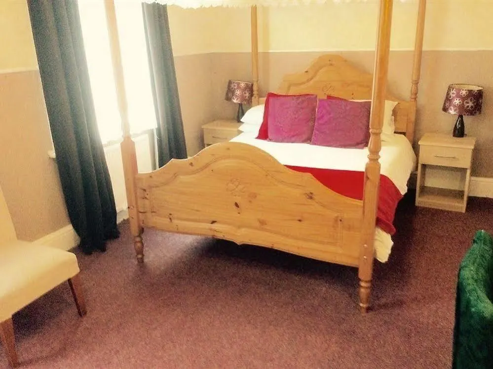 The Aberford Hotel Blackpool 3*,